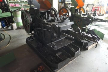 1D2B Heading Machine-Solid  YH-2075 M6*75L,一模二打頭機-實心 YH-2075 M6*75長